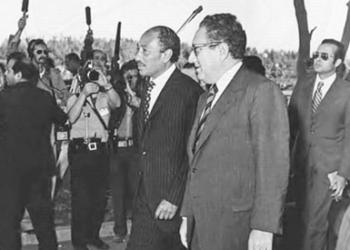 كيسينجر السادات