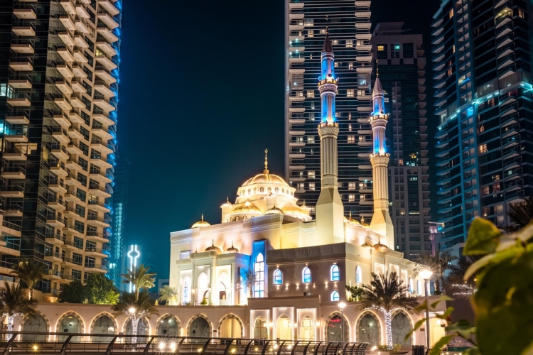 لماذا نتقبل حداثة الغرب ونرفض التجديد في ثقافتنا؟