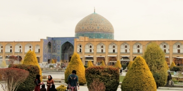 العالم ما ينفك عن طرح السؤال الخطأ على إيران